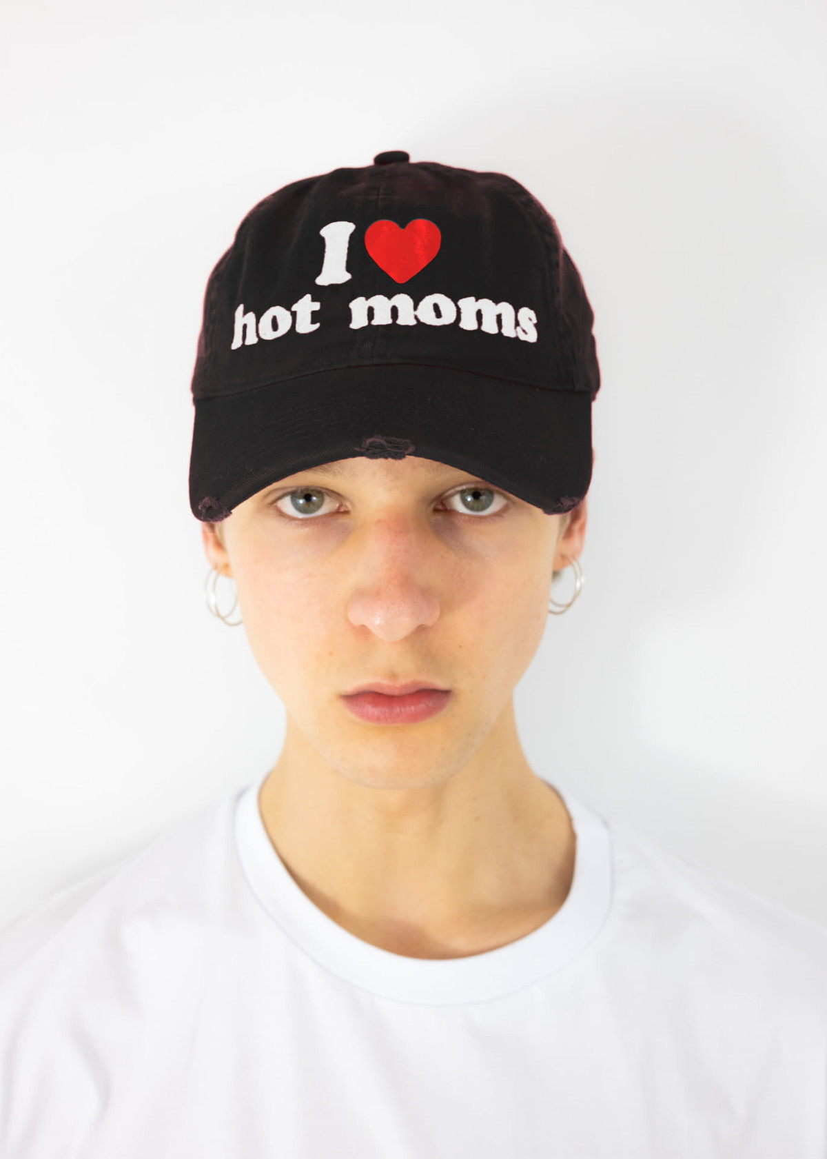 Czapka 2005 Hot Moms Disstresed Hat Black